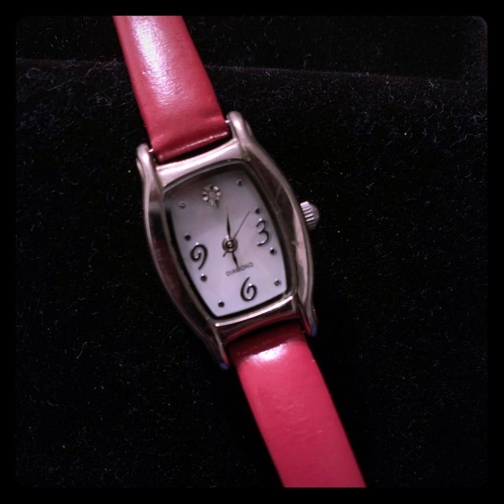 Slim Red 12 o’clock diamond watch